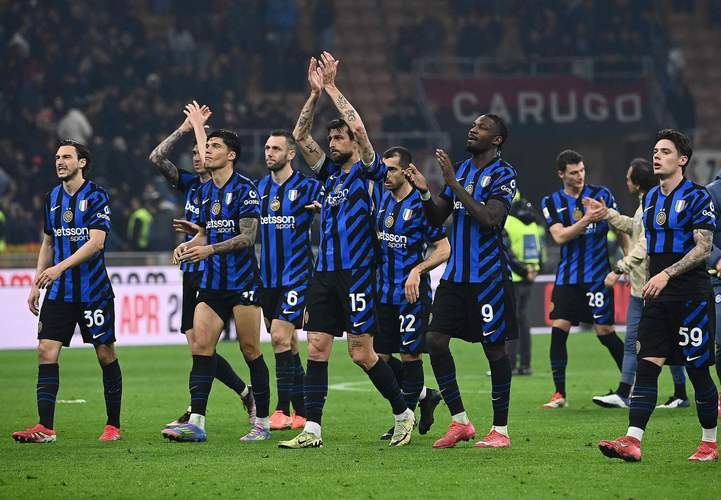 开云体育-包含里昂发布备战花絮，赛后防线松动，欧超杯任务艰巨，轮换策略成焦点的词条-开云体育